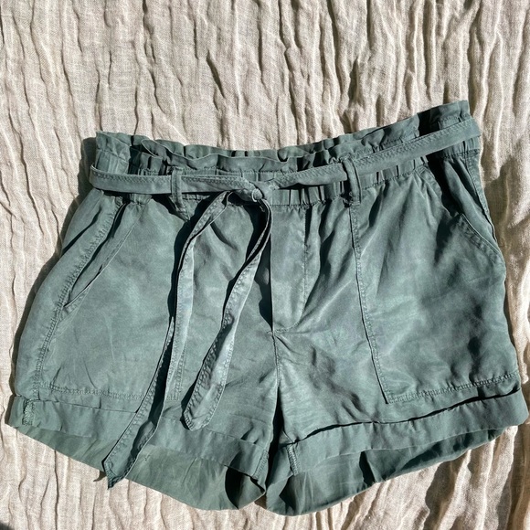 Aerie Soft High-Waisted Paper Bag Shorts, Size S, Light Army Green - Picture 4 of 7